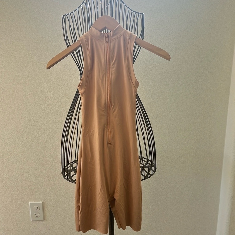 Skims Swim Mock Neck Zip Front Onesie Suit - Picture 4 of 8